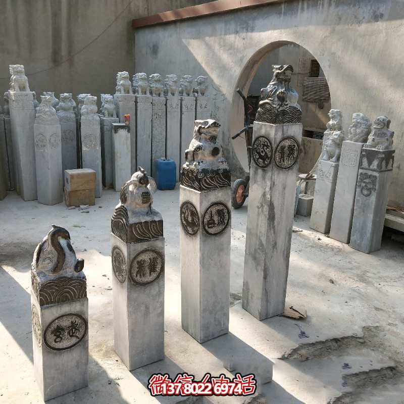 四神馬柱拴，融匯大理石精致雕塑，為園林景觀裝點(diǎn)增添濃濃韻味