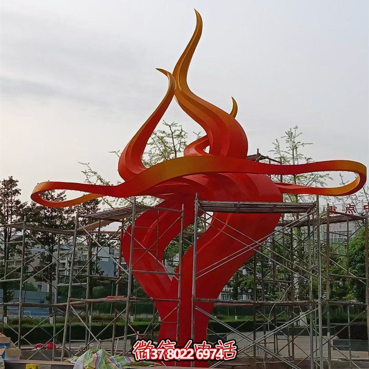 創(chuàng)意景觀不銹鋼雕塑擺件，點(diǎn)亮小區(qū)別墅美景