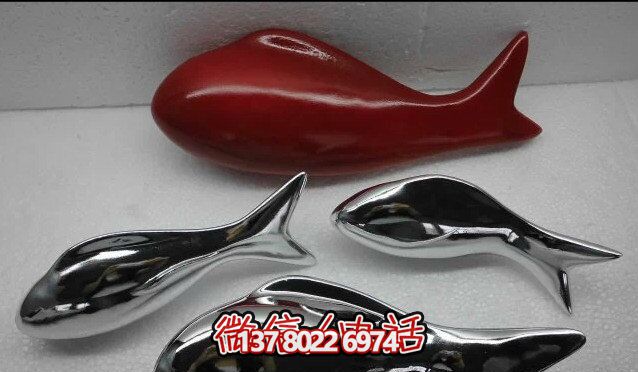 精致簡約不銹鋼魚雕塑，點綴室內裝飾