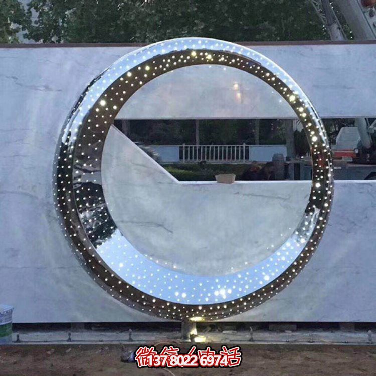 不銹鋼海豚景觀雕塑，提升酒店會所的抽象圓環(huán)氛圍