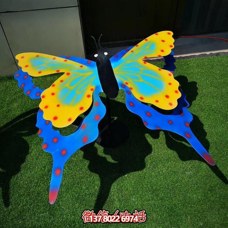 彩繪玻璃鋼蝴蝶雕塑，精美戶外園林裝飾