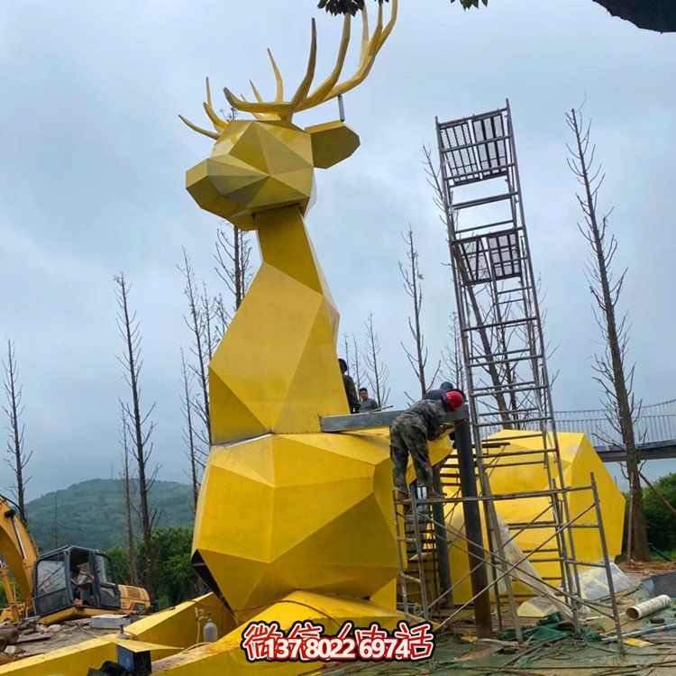 大型梅花鹿雕塑，點亮公園廣場景觀