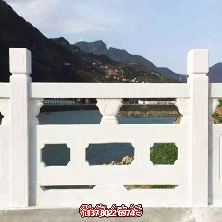 大理石雕刻石欄桿，美輪美奐，護佑家園