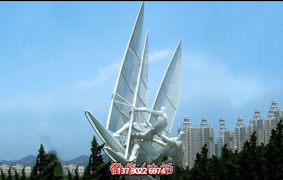 精美別墅鏤空雕塑點綴園林景觀，打造創意帆船
