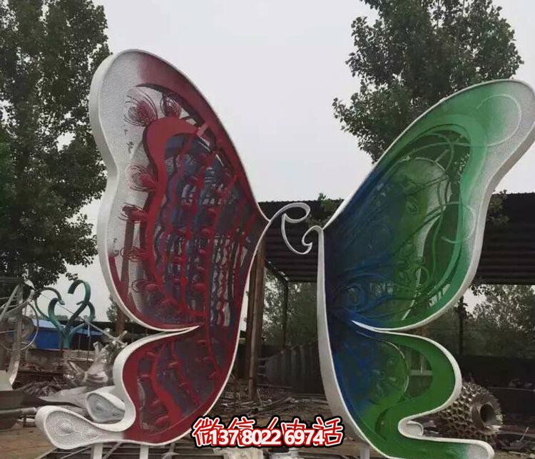 玻璃鋼海邊蝴蝶雕塑——將藝術與創意完美結合