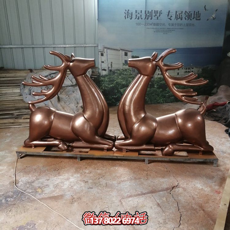 仿銅梅花鹿雕塑玻璃鋼擺件，園林景觀裝飾