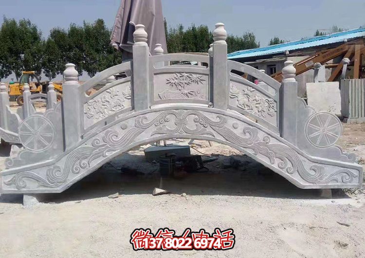 小區公園池塘仿古拱橋青石雕刻欄桿 小區公園池塘仿古拱橋青石雕刻欄桿