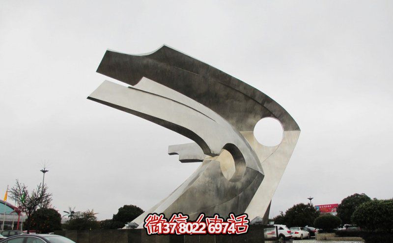 景區兩只簡約抽象不銹鋼魚雕塑 景區兩只簡約抽象不銹鋼魚雕塑