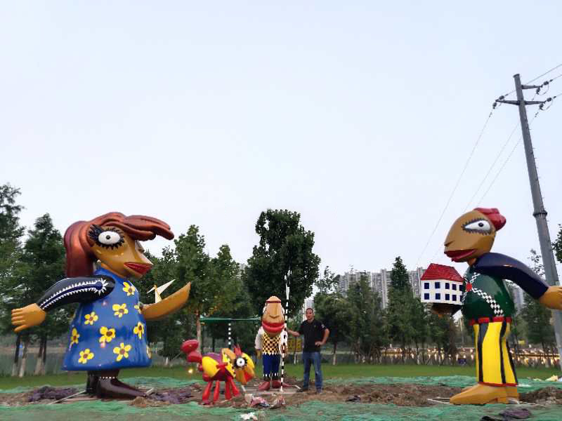 不銹鋼卡通人物雕塑 不銹鋼卡通人物雕塑